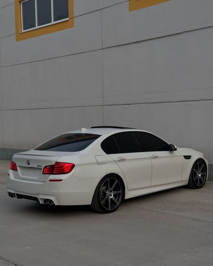 BMW M5 F10