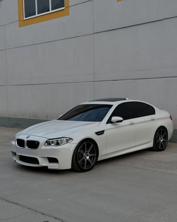 BMW M5 F10